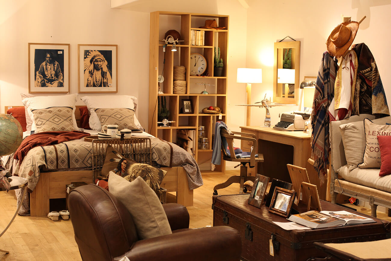 magasin-deco-grand-orme-chambre-lit-fauteuil-capferret