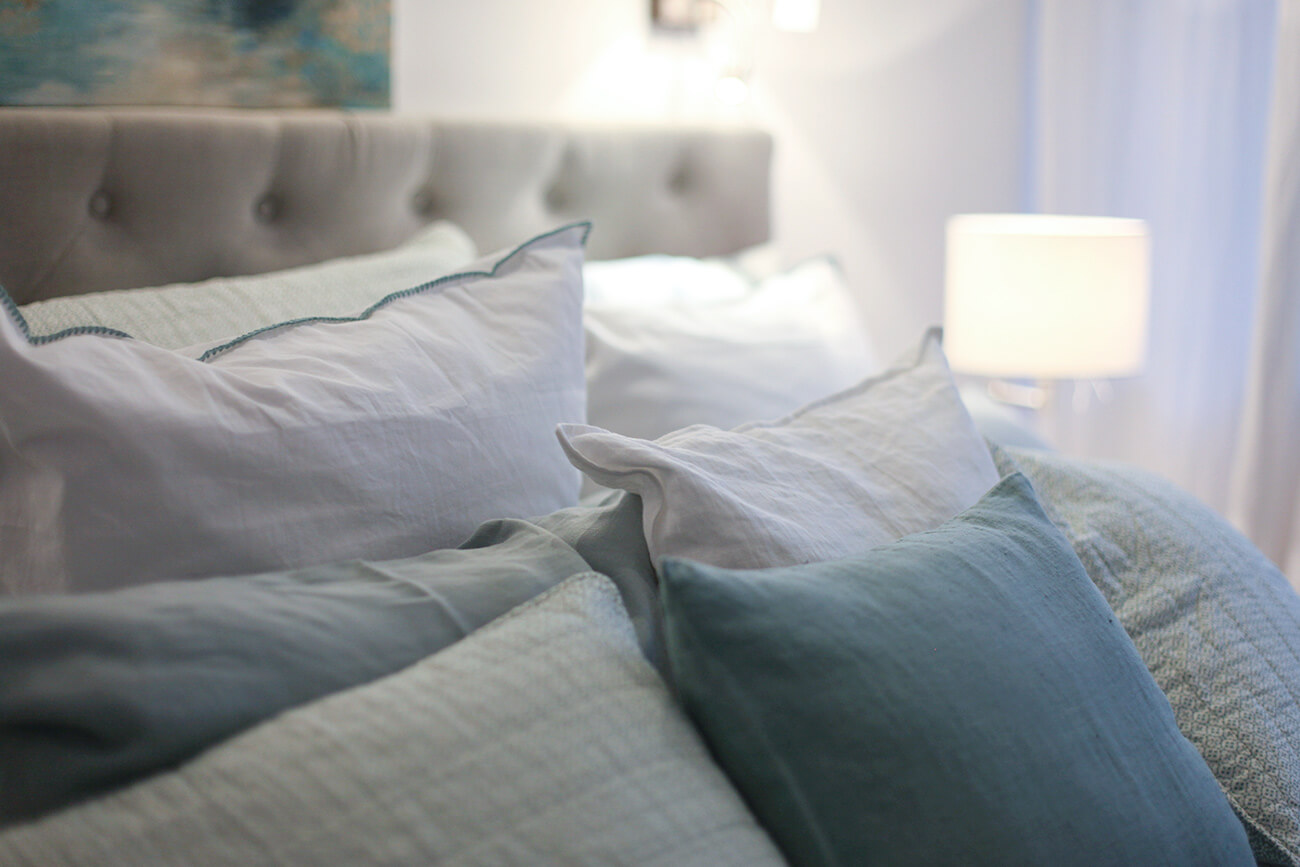 deco-grand-orme-cap-ferret-linge-maison-coussins-plaid